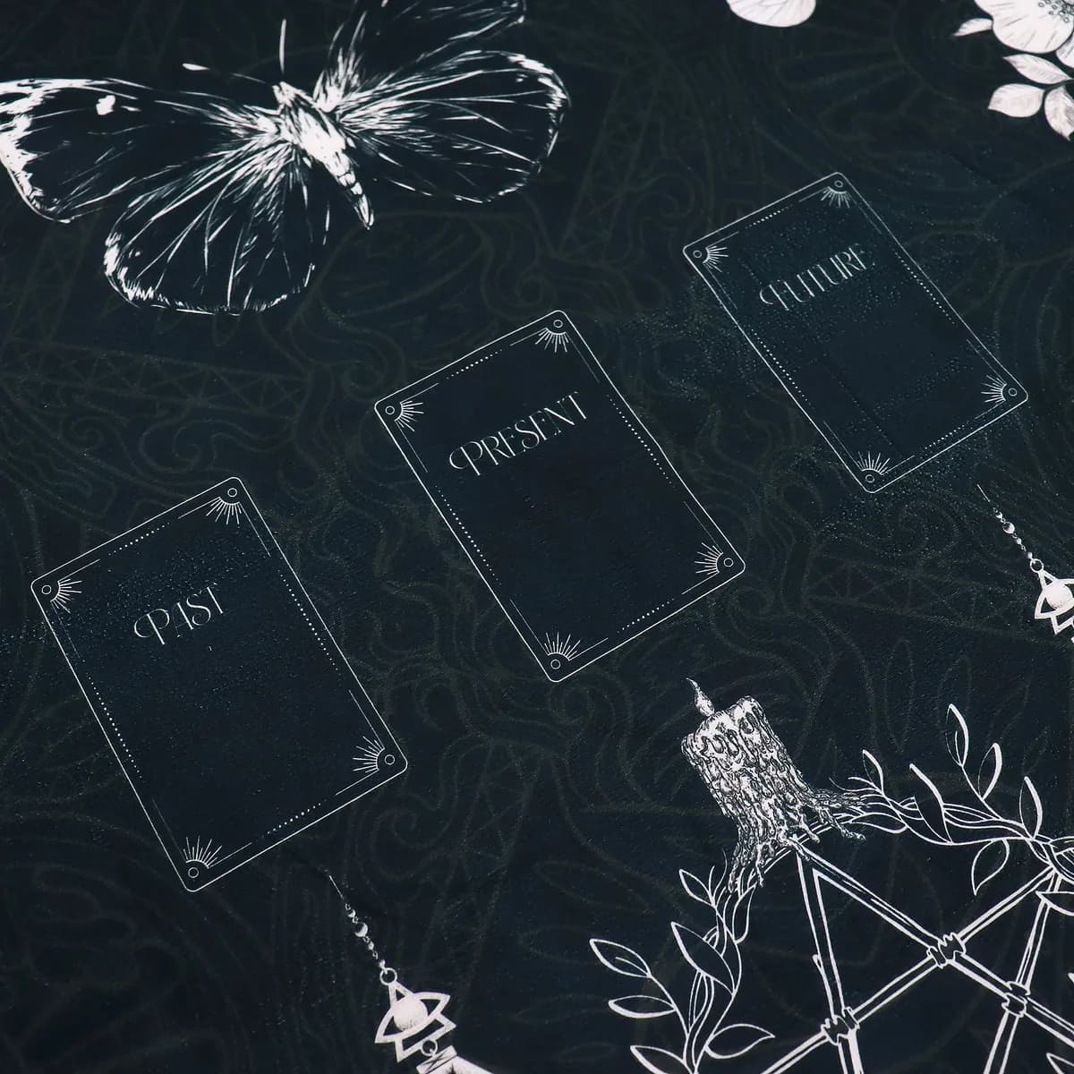 Tarot Reading Cloth - Ancient Witch